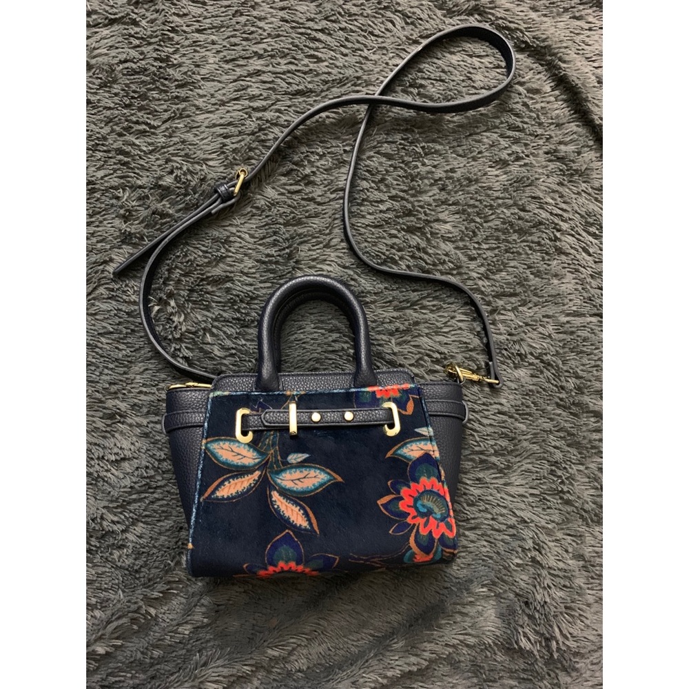 Crossbody bag